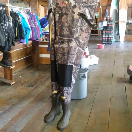 Bushline Insulated Chest Waders Mossy Oak, Brown Muskoka Store Ontario Canada
