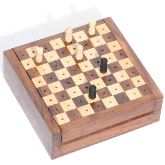 Chess Set with Pegs