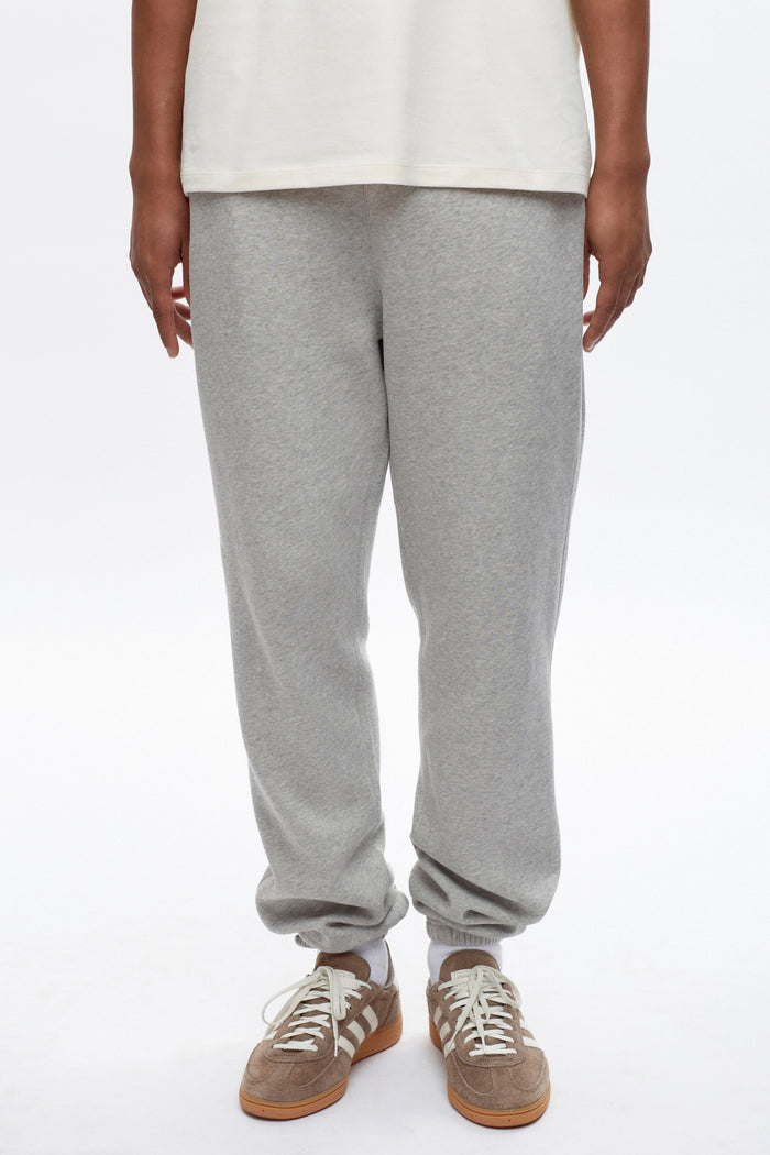 Essential Sweatpant in Heather Grey