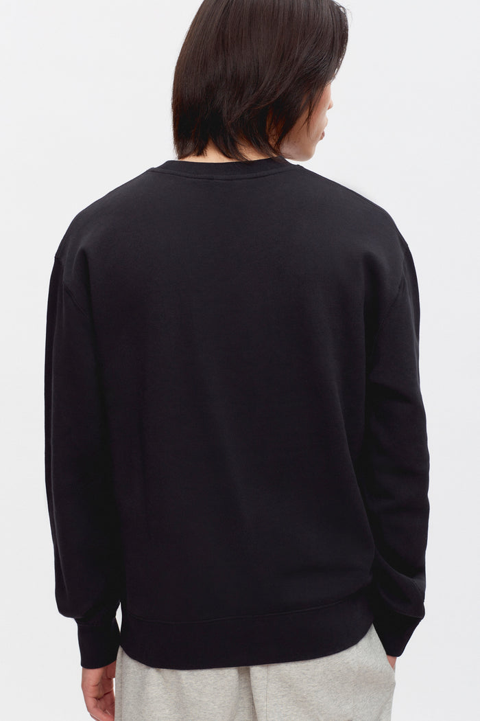 Essential Sweatshirt in Black