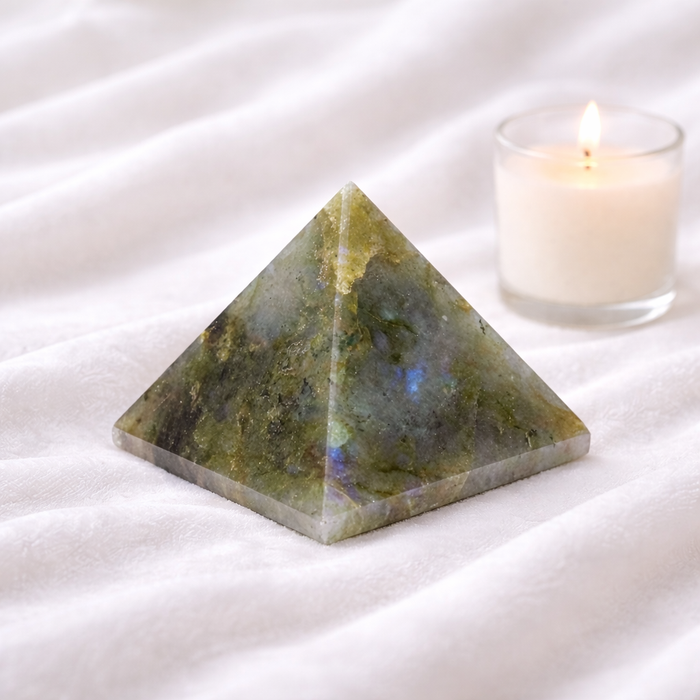 Labradorite / 2